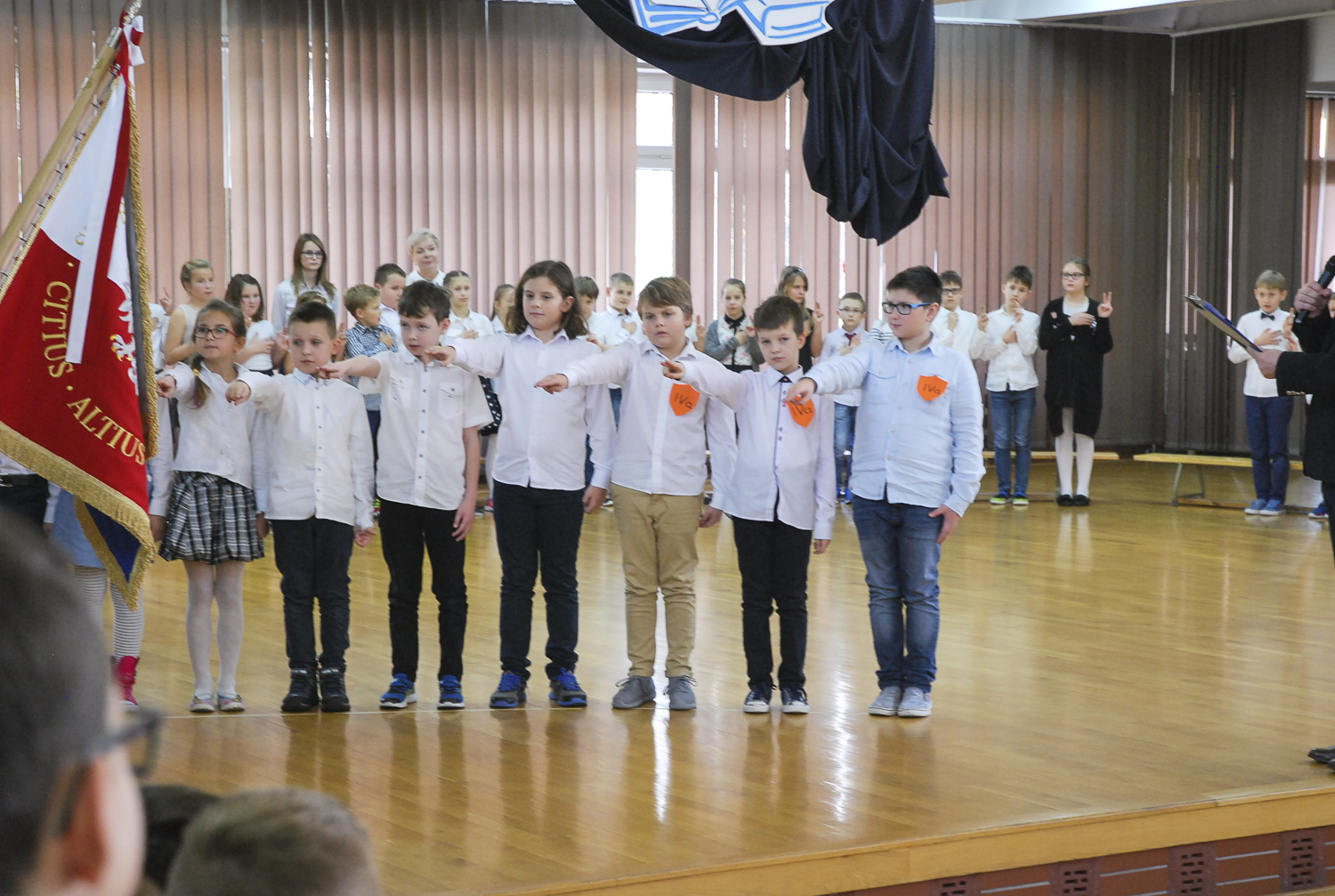 Beata_Misiura_Slubowanie_Klas_Czwartych_2018_Ozimek_1500px_16